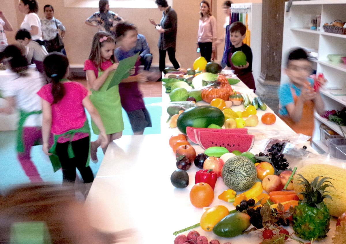 Workshop for kids focused on food colors, was carried out for MUBA within the EXPO exhibition in Milan.