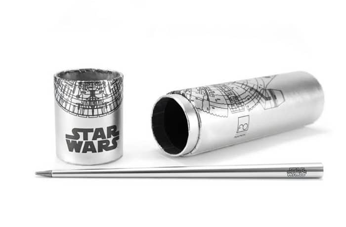 Progetto CMF per prodotti di scrittura e confezioni riprogettate a tema Star Wars